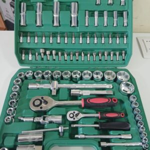 CAJA DE HERRAMIENTAS DE 94 PIEZAS