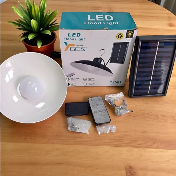 LAMPARA LED SIMPLE CON PANEL SOLAR