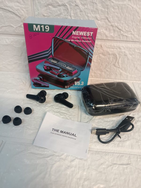 AUDIFONOS M19