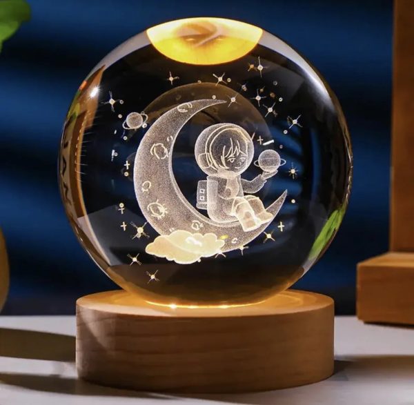 LAMPARA DE NOCHE BOLA DE CRISTAL LUNA ASTRONAUTA