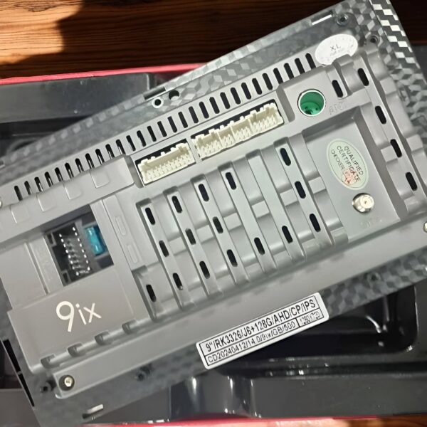 PANTALLA DE AUTO V8 DE 9 PULGADAS - Imagen 3