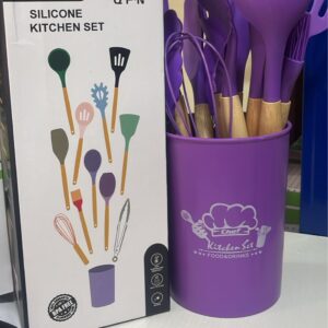 SET DE UTENSILIOS DE SILICONA COLOR MORADO
