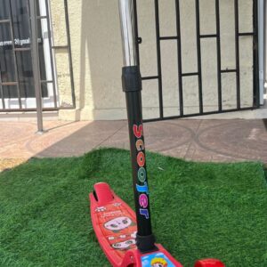 MONOPATIN 3 RUEDAS COLOR ROJO