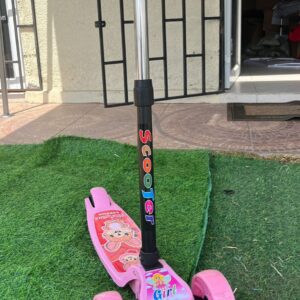 MONOPATIN 3 RUEDAS COLOR ROSA