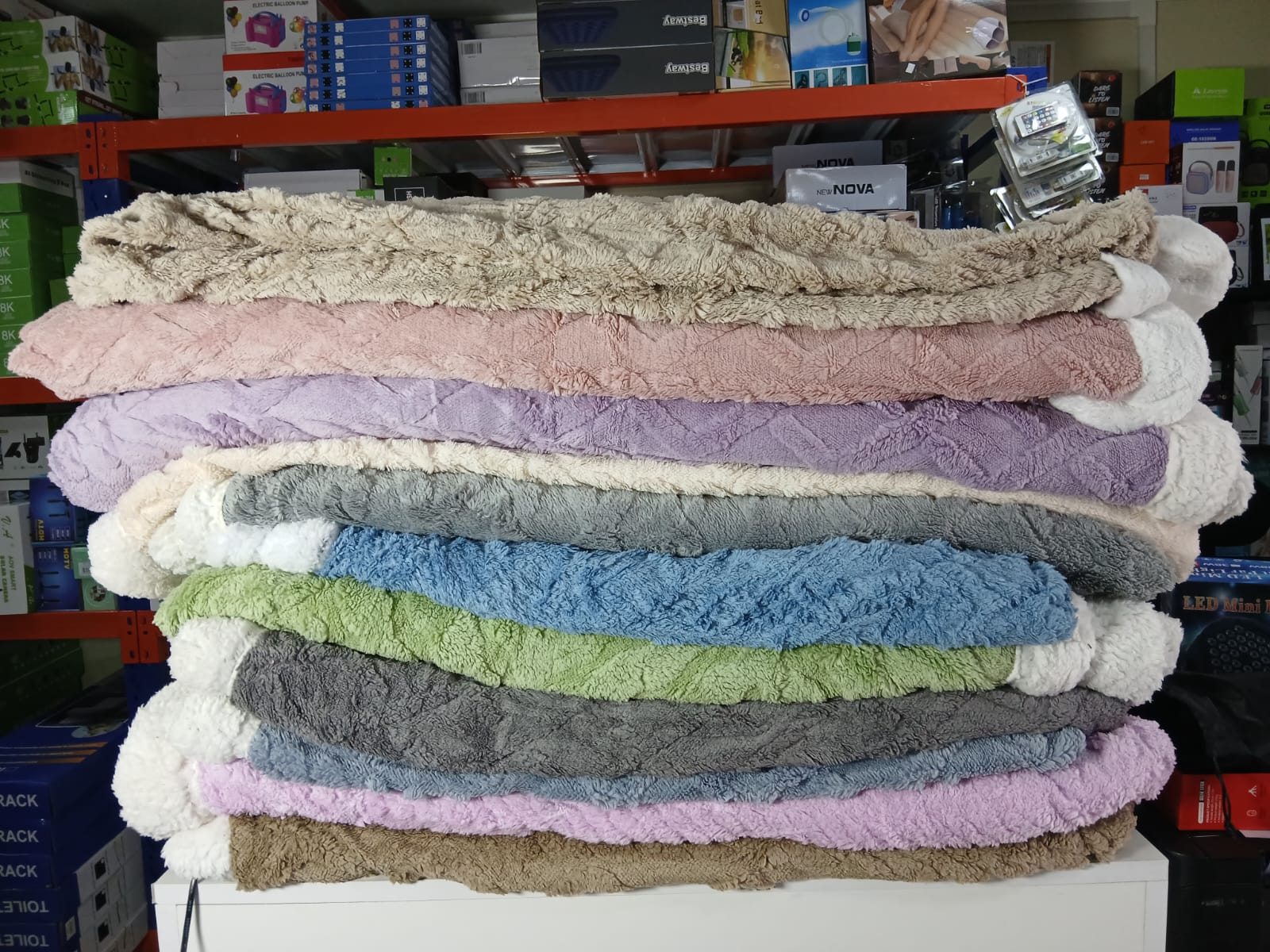 COBIJAS FRAZADAS  1 PLAZA 1.50 X 2 METROS