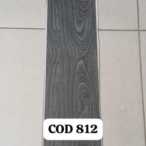 PISO VINILICO COD 812